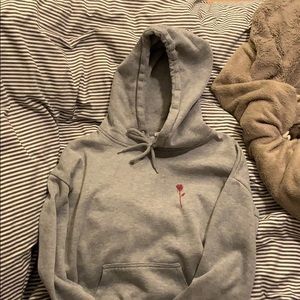 grey hoodie